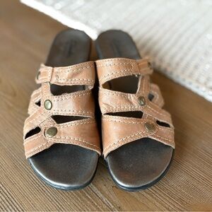 Clarks Tan Brown Leather Open Tow Heel Sandals